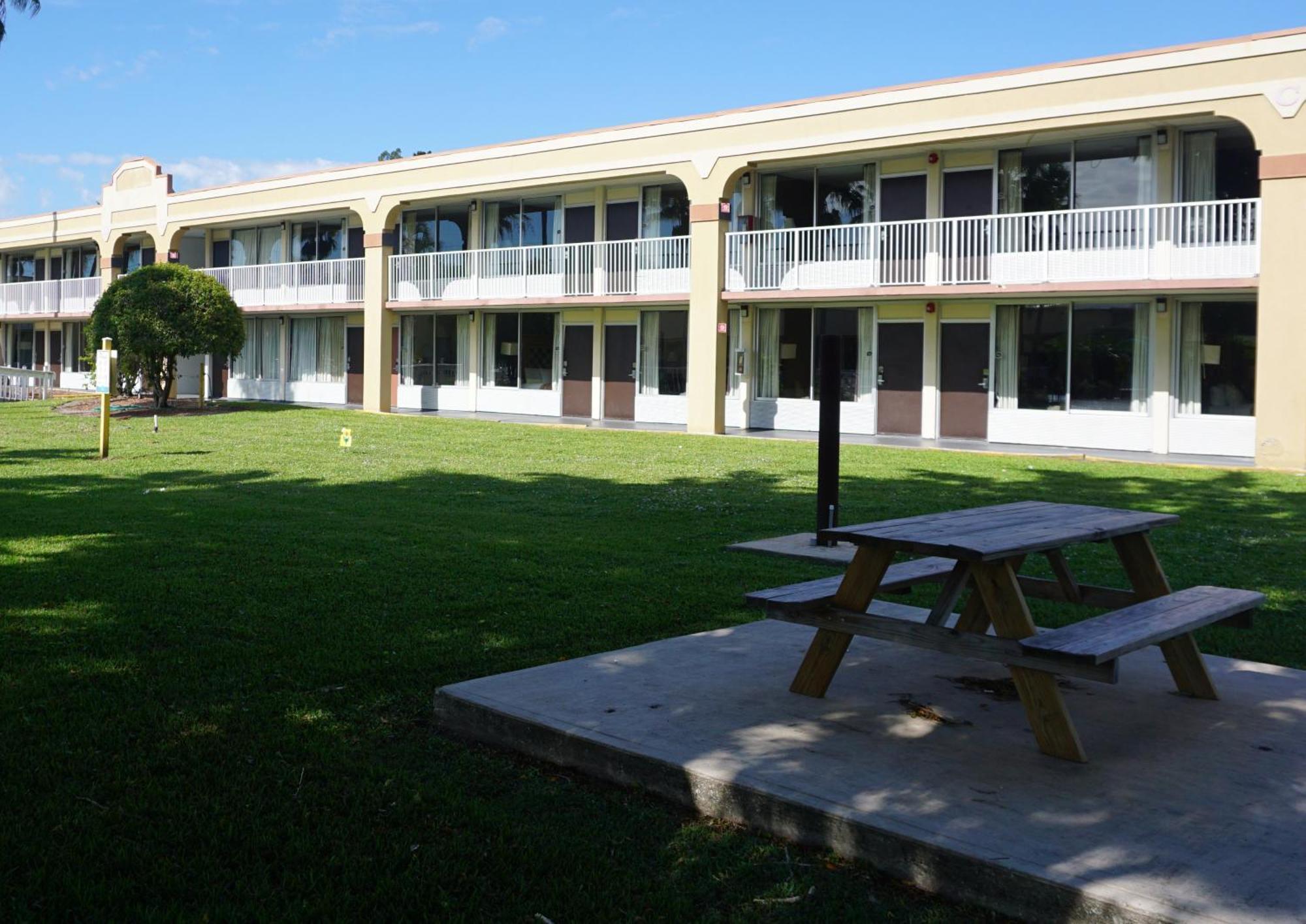 Merritt Island 이코노 로지 포트 카나베랄 지역 빌라 외부 사진